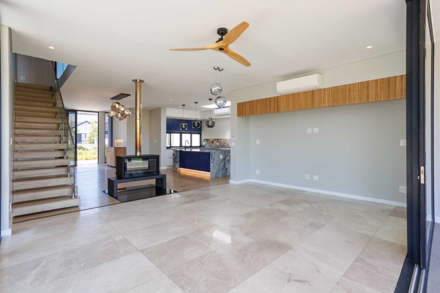 To Let 5 Bedroom Property for Rent in Val De Vie Estate Western Cape